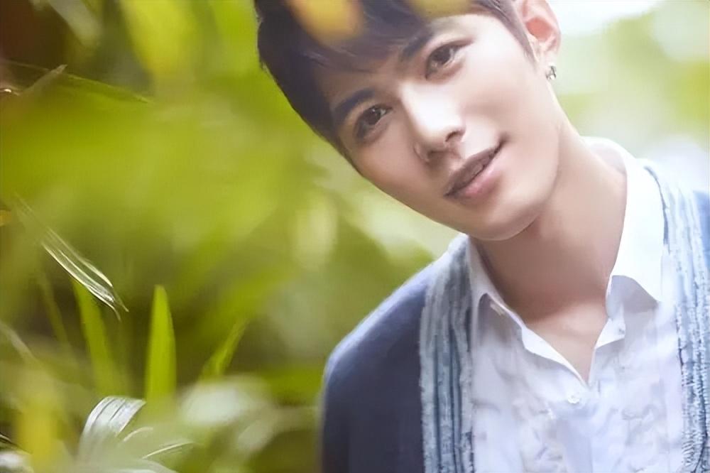 陈学冬怎么出道走红的（明星陈学冬的成名经历）