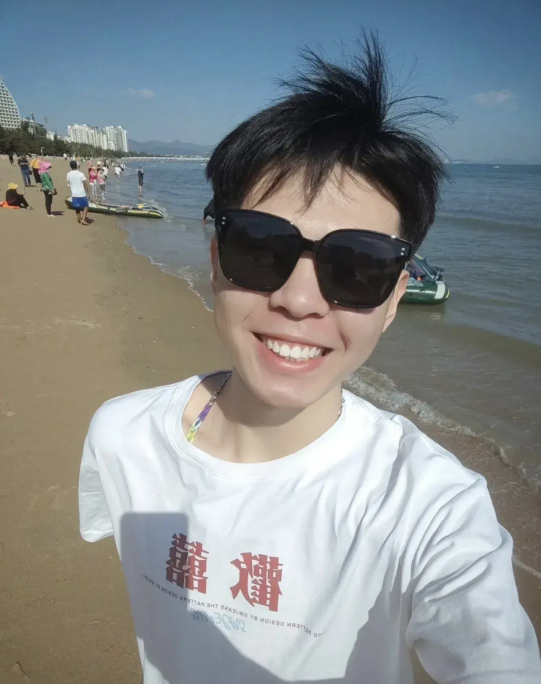 演员陈学冬小时候的经历（童年最凄惨的五位明星）