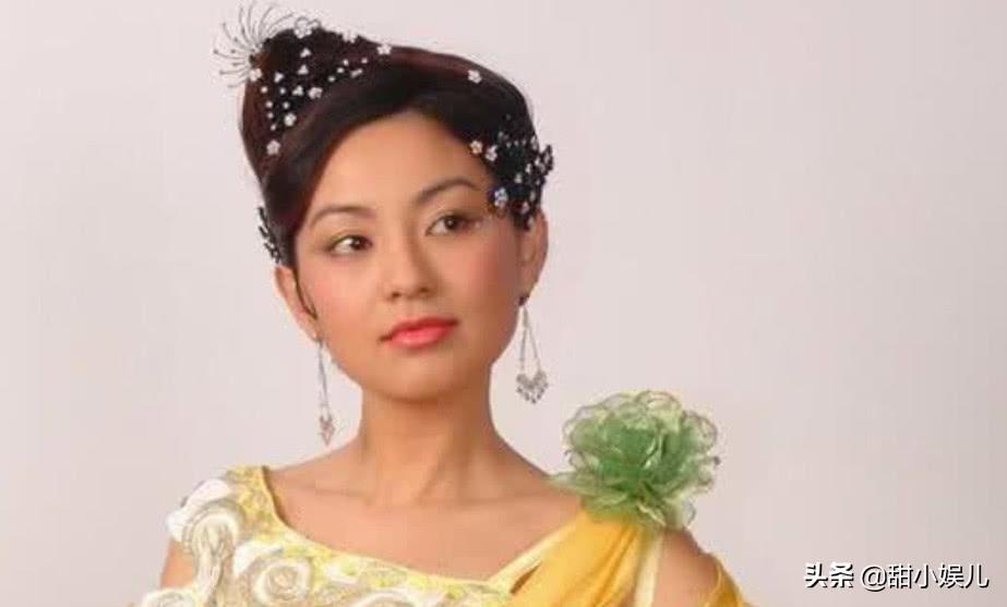 陈秀丽现在是什么样的军衔（数学老师陈秀丽资料介绍）