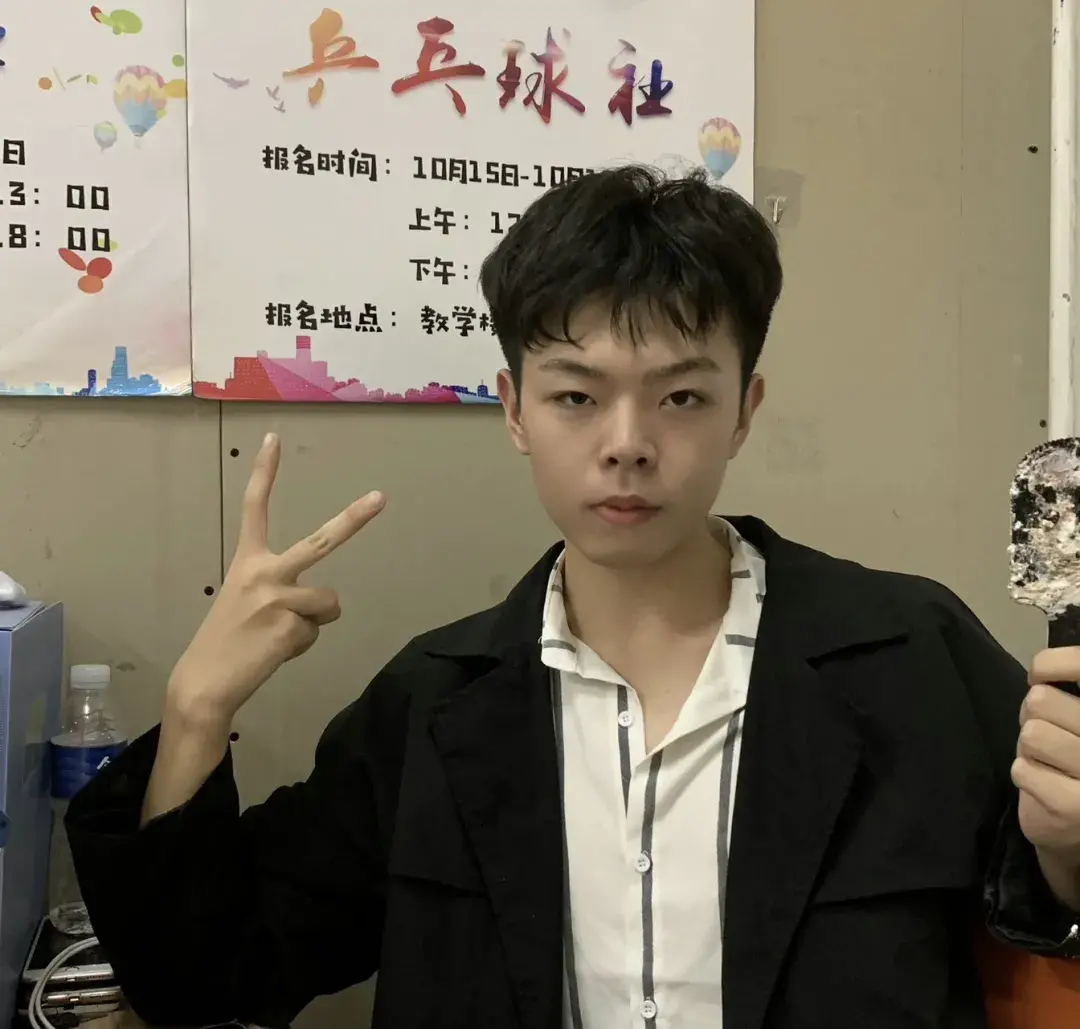 演员陈学冬小时候的经历（童年最凄惨的五位明星）