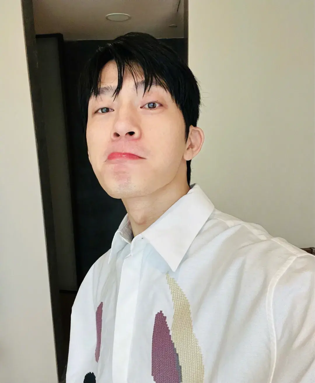 演员陈学冬小时候的经历（童年最凄惨的五位明星）