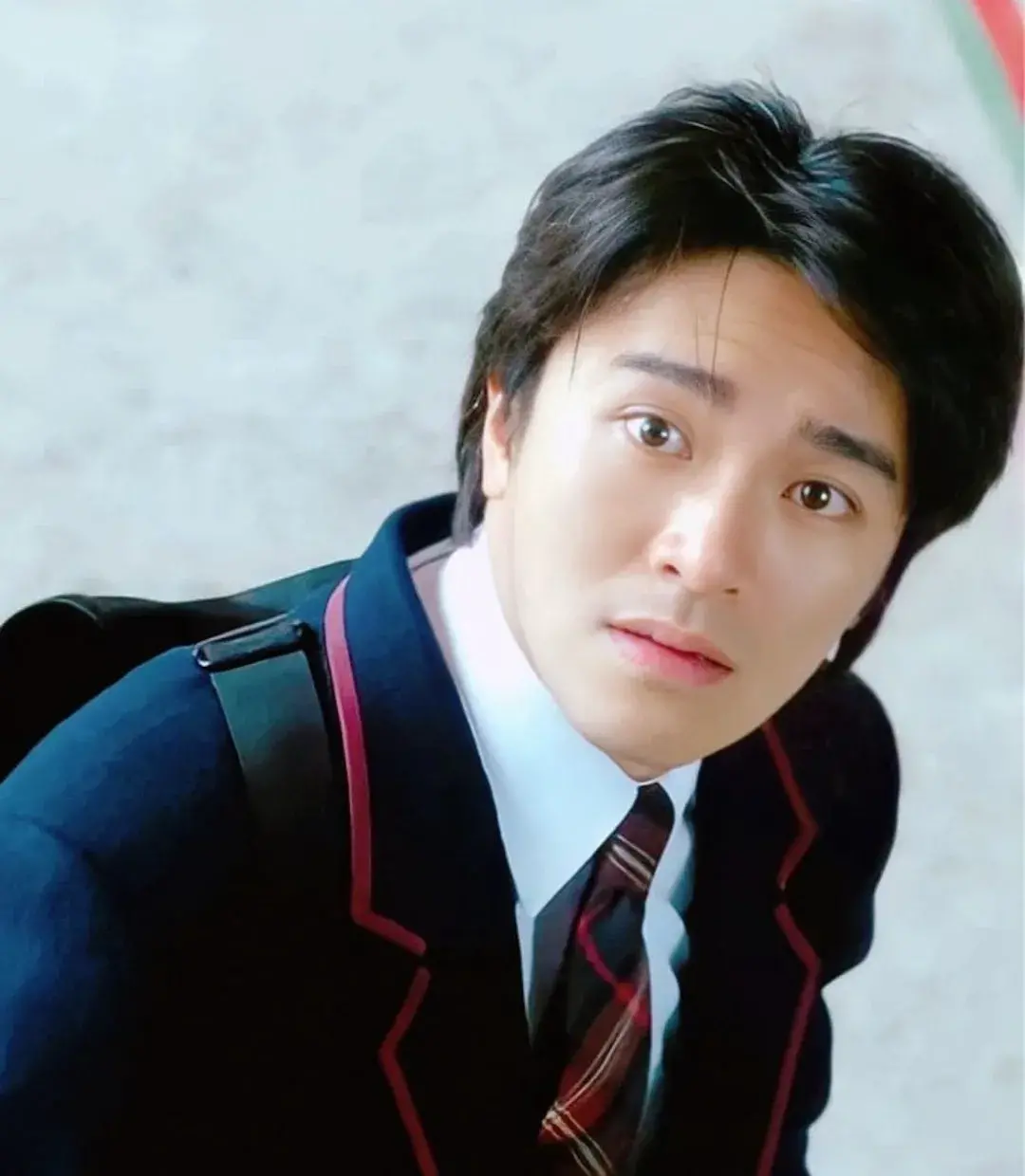 演员陈学冬小时候的经历（童年最凄惨的五位明星）