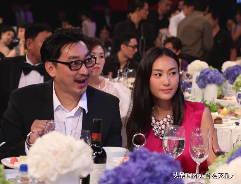 马伊琍和文章差多大年龄（演员文章和马伊琍的离婚原因）