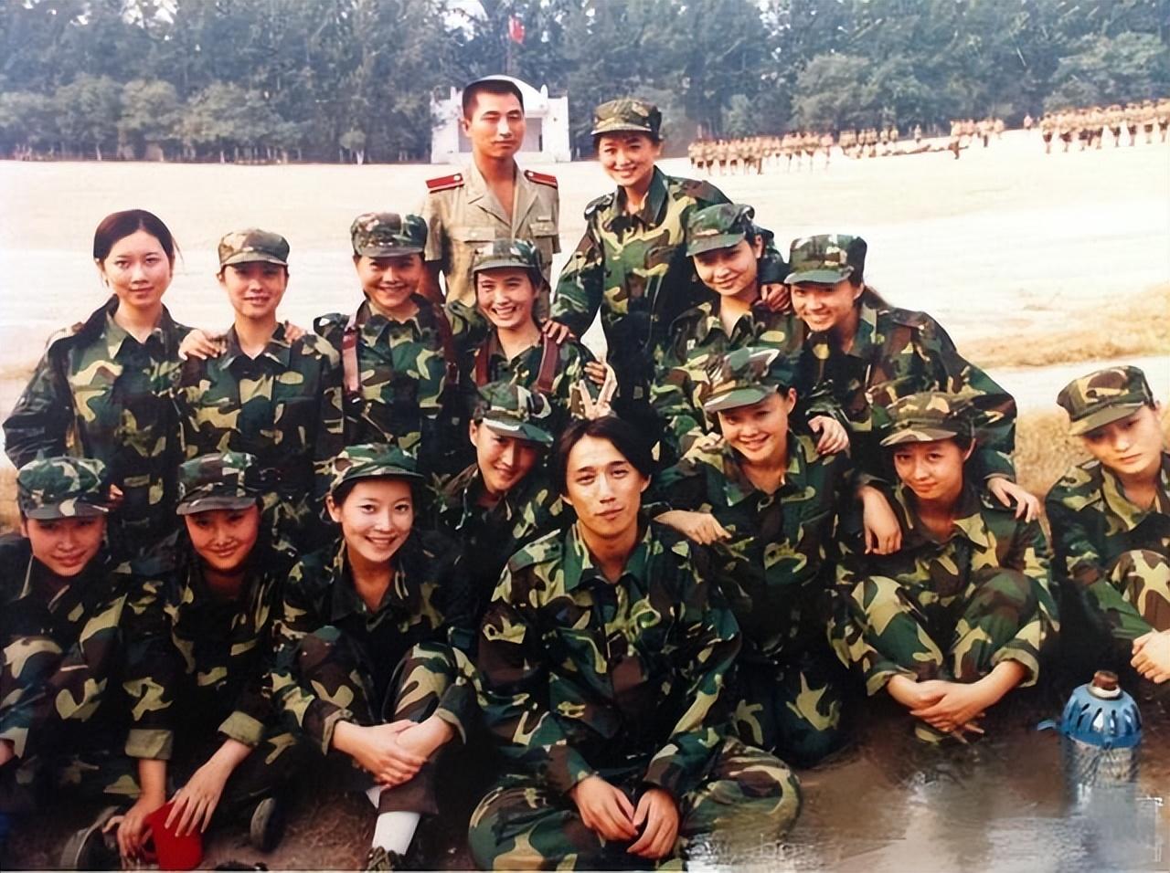 温峥嵘结过婚吗（演员温峥嵘现任丈夫介绍）