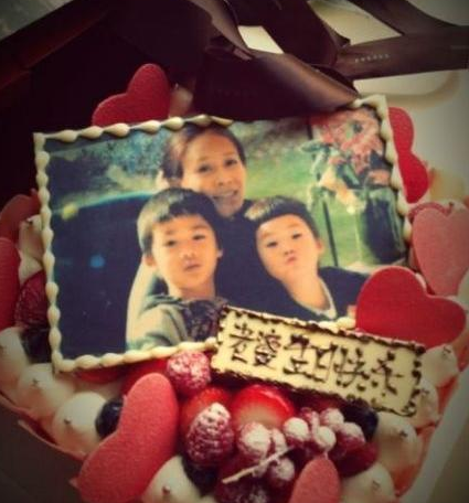 那英一共有几个孩子（歌手那英的感情经历）