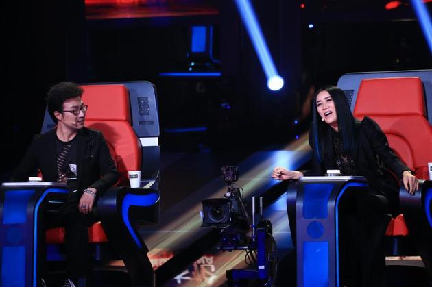 汪峰和那英结过婚吗（那英与汪峰恋情事件）