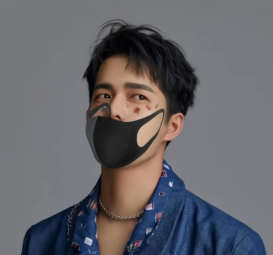 男生刘海的各种款式（盘点2022最热门男生发型）