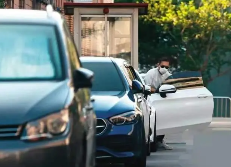 陈昭荣妻子是谁（演员陈昭荣和老婆张静雯离婚原因）