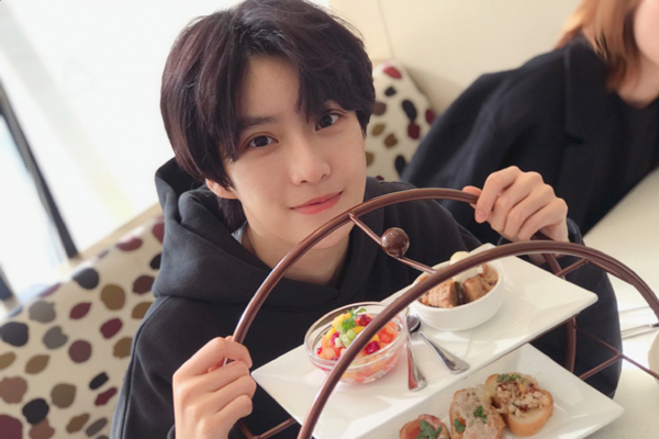 《青春有你2》林凡“我是谁是什么歌”