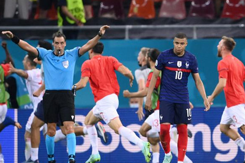 姆巴佩为射失点球道歉