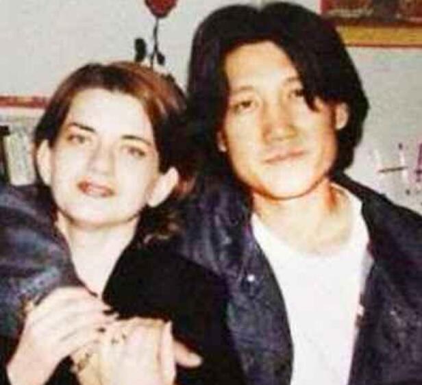 李崇霄老婆茵娜，他们是怎么认识的？