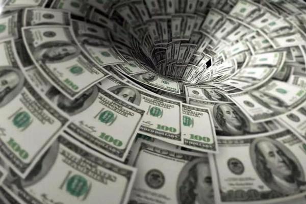 美夫妇银行账户突然多出500亿美元