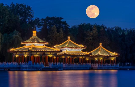 2023年中秋国庆放几天三薪（中秋国庆加班费怎么计算）