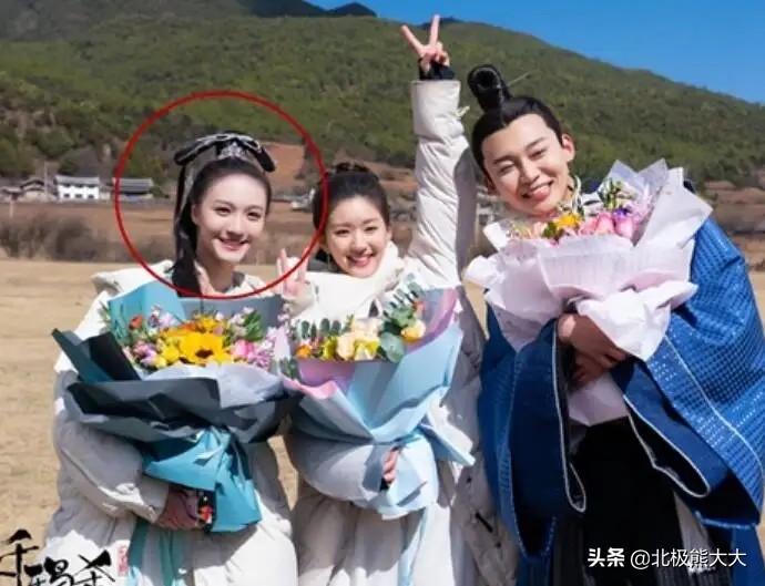 女星刘露的大闹地铁事件（女演员刘露资料介绍）