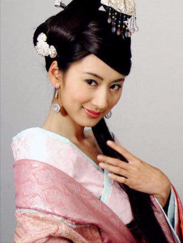 赵合德是怎么迷惑皇上的（母仪天下赵飞燕让汉成帝沉迷的4个原因）