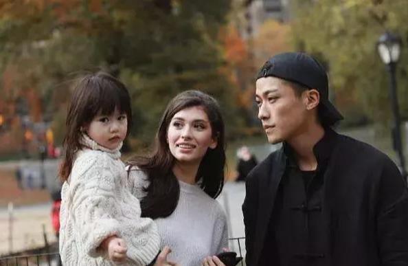 非常完美沫燃校长资料介绍（非常完美沫燃老婆背景）