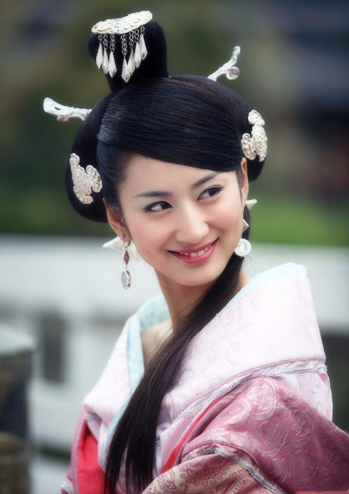 赵合德是怎么迷惑皇上的（母仪天下赵飞燕让汉成帝沉迷的4个原因）