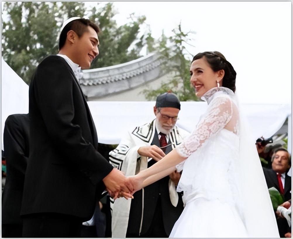 刘烨出什么事了（曝光刘烨与谢娜恋爱16年）