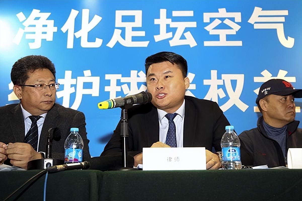 国足主教练李铁怎么了（揭秘李铁被检举调查的原因）