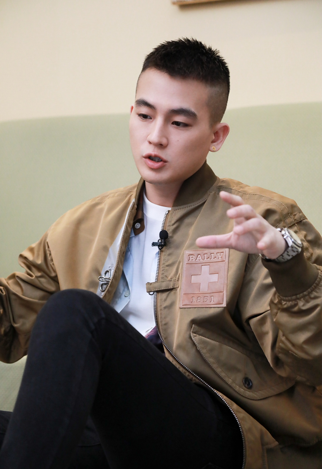 欧豪身高真有180吗（明星欧豪实际身高）