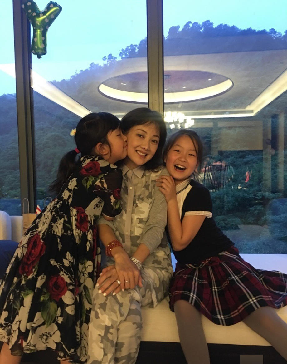 牛莉的现在老公是谁（牛莉丈夫刘亚东介绍）