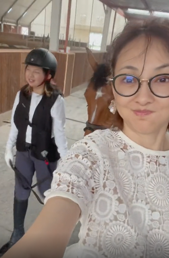 牛莉老公刘亚东是做什么的（演员牛莉老公背景真实身份）