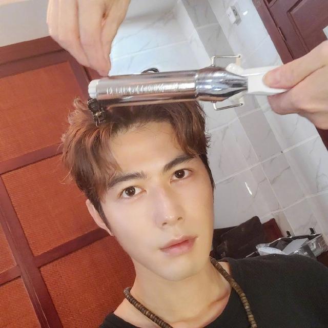 陈学冬身高真实身高是多少（演员陈学冬个人资料简介）