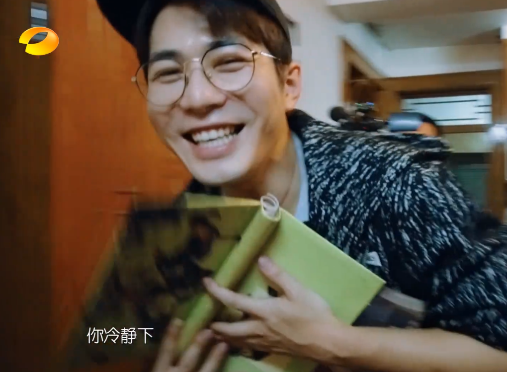 陈学冬整容前的照片（演员陈学冬出道前的照片）