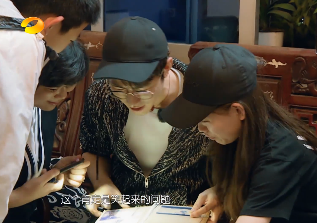 陈学冬整容前的照片（演员陈学冬出道前的照片）