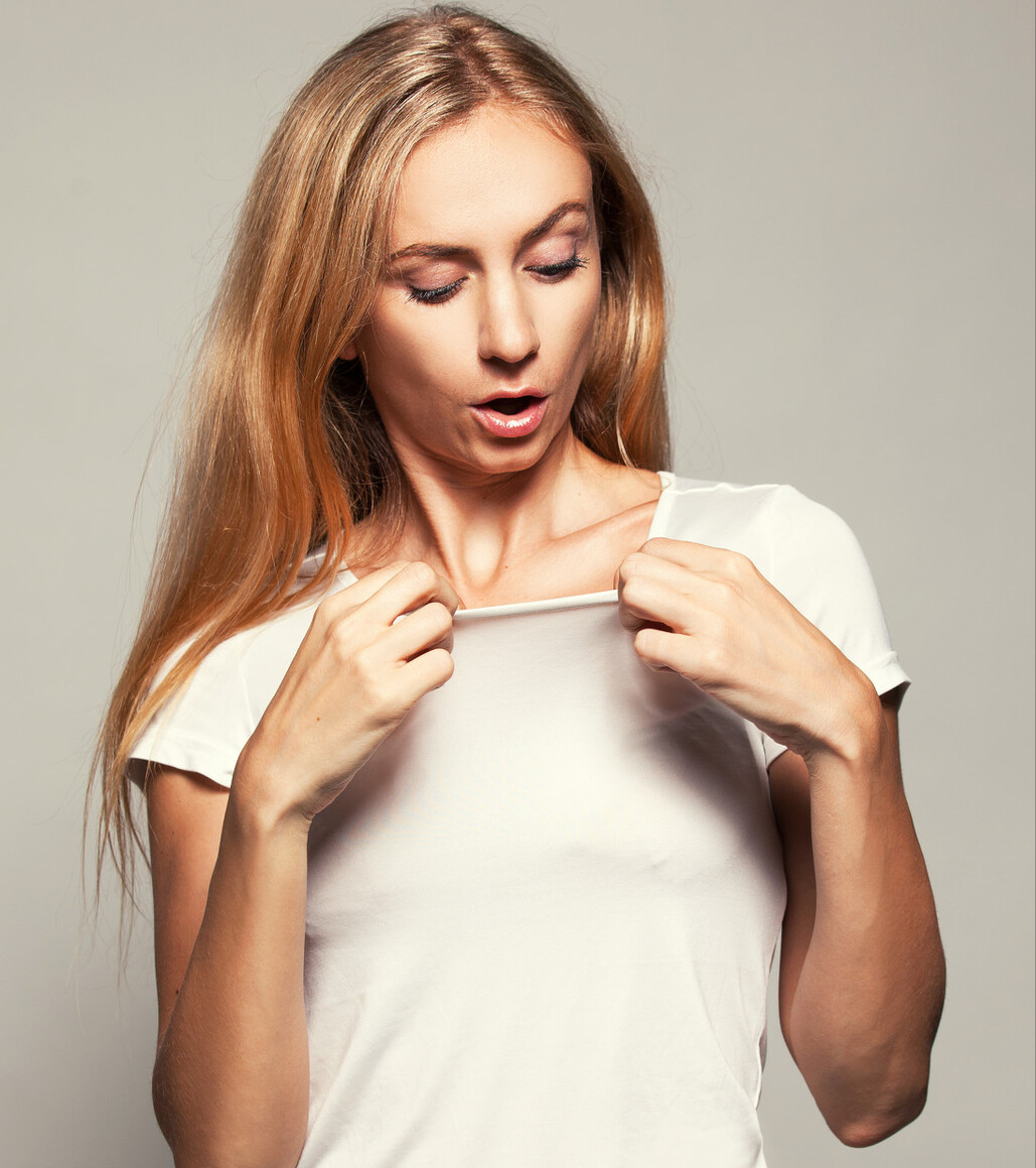 平胸的标准分别是什么（盘点三个女生胸小的原因）