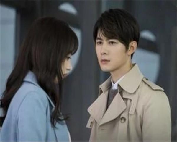 陈学冬是不是孤儿（揭秘陈学冬的家庭背景）