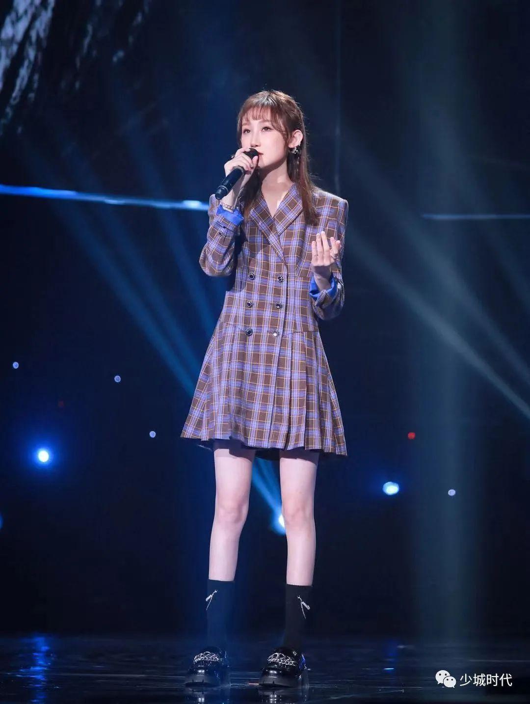 陈雪凝到底经历了什么（歌手陈雪凝的爆红之路）