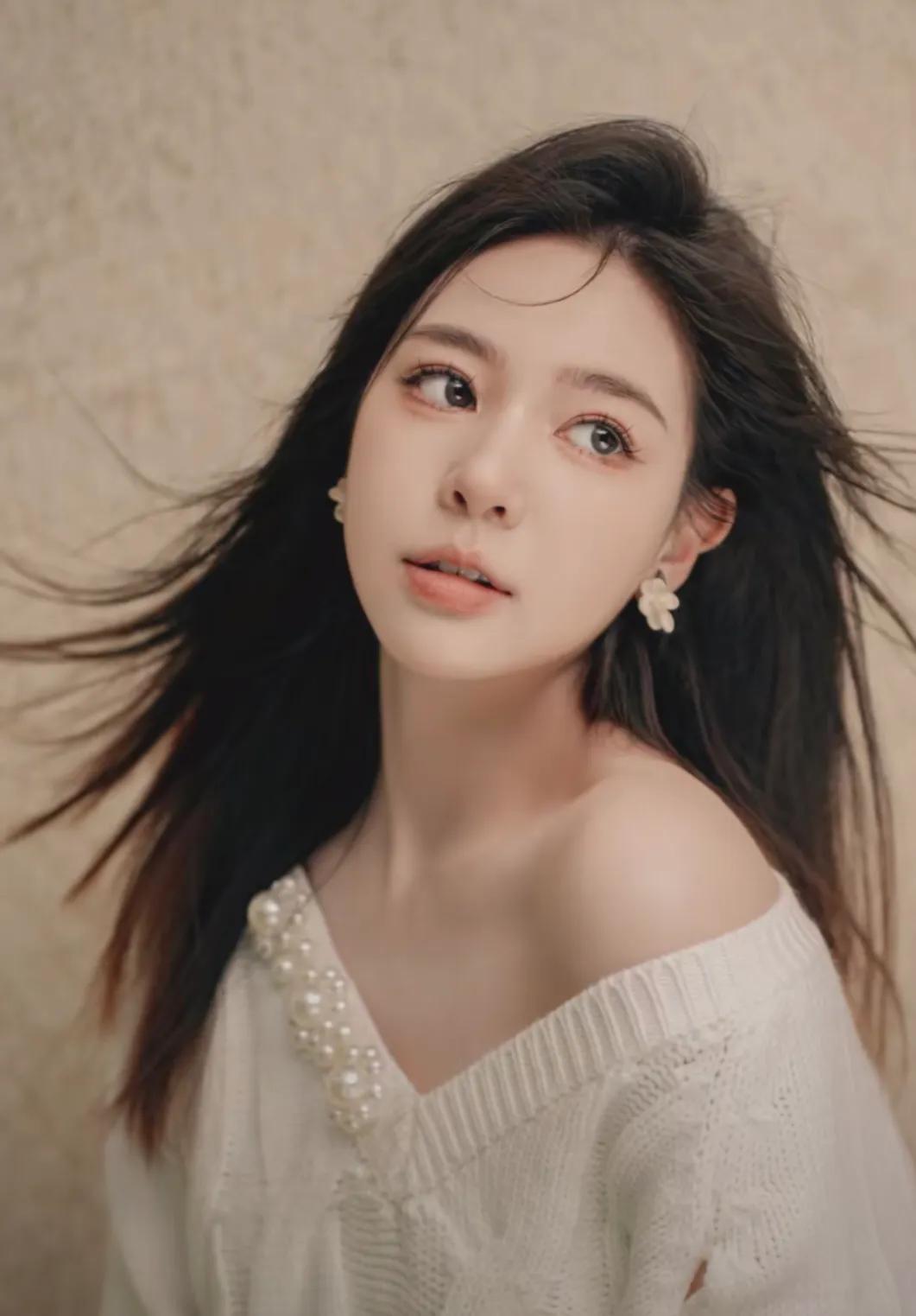 小杨嫂哪一年出生的（小杨哥老婆王瑶资料介绍）