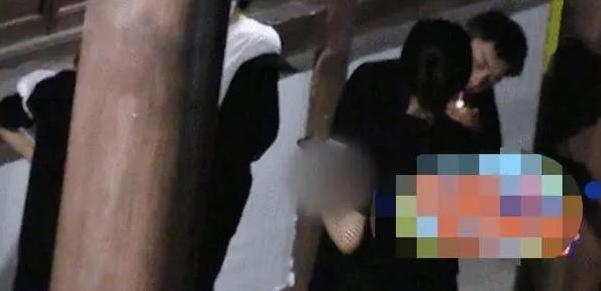 陈钰琪抽烟是真的吗（圈内爆料李易峰陈钰琪片场抽烟）