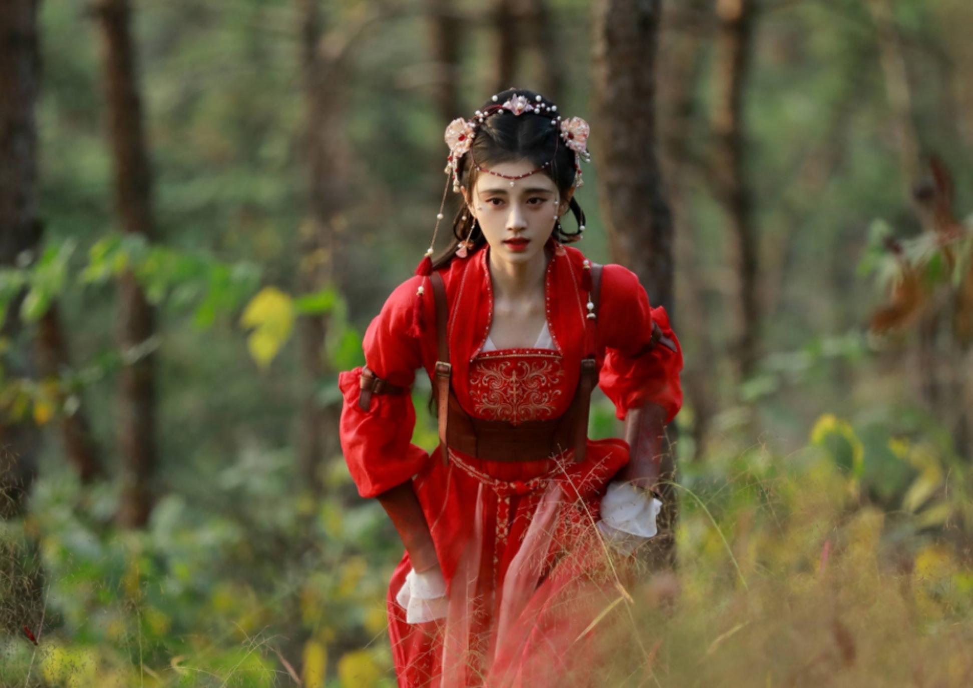 孟美岐在陈情令中扮演谁（陈情令演员表介绍）