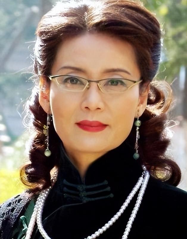 潘虹为什么不生育（老戏骨潘虹68岁没有孩子的原因）