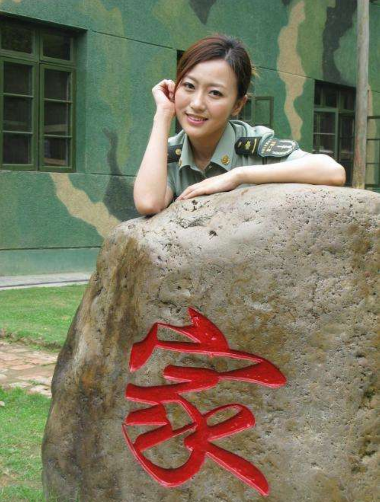 演员潘阳身高多少（揭秘潘阳的神秘富豪老公）