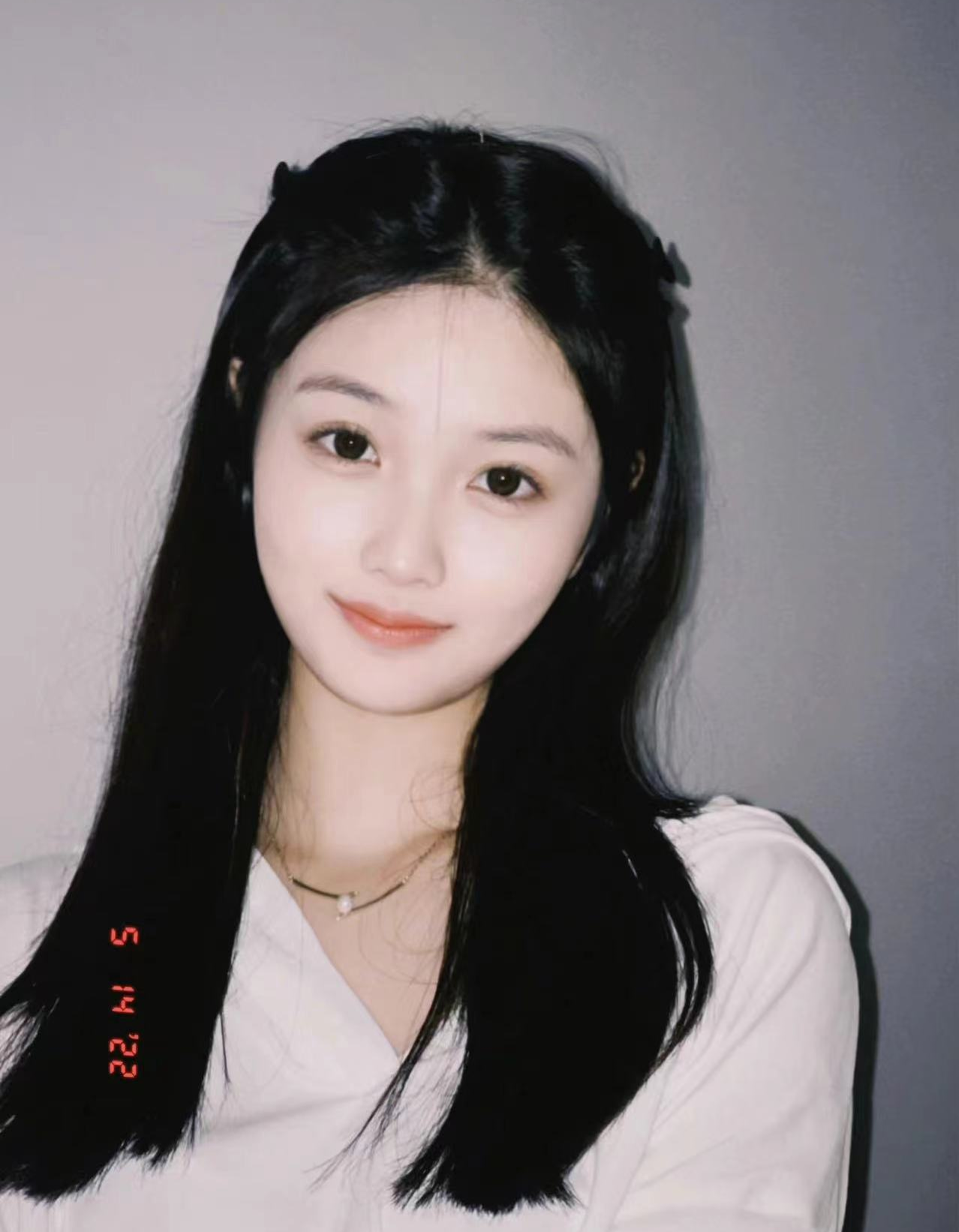 张嘉倪老公买超出轨事件（揭秘买超出轨的女生信息）