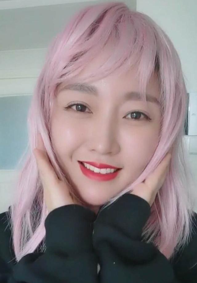 潘长江女儿叫什么名字（潘长江女儿潘阳近况）