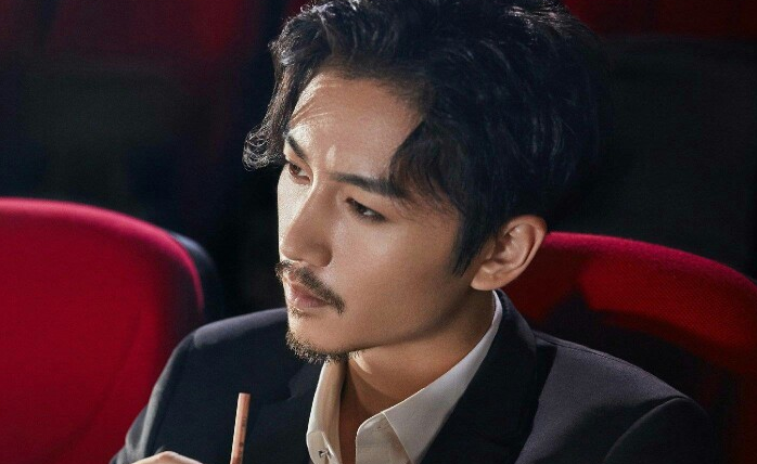 陈晓爸爸是什么职位的人（揭秘演员陈晓的家庭背景）