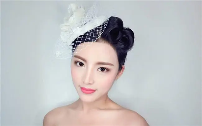 新娘跟妆多少钱一天（新娘跟妆前景怎么样）