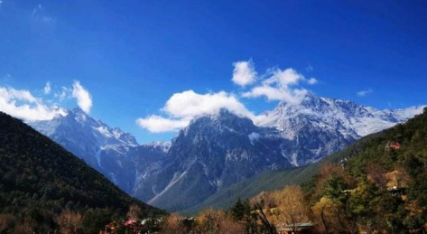 爬玉龙雪山一瓶氧气够吗（爬玉龙雪山要几瓶氧气）