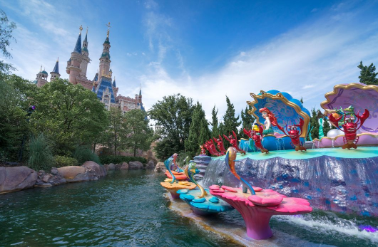 去迪士尼乐园可以穿洛丽塔吗（去迪士尼可以穿jk制服吗）