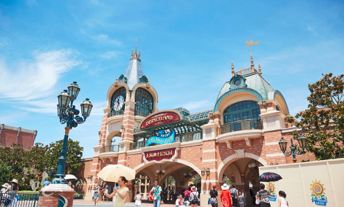 去迪士尼乐园可以穿洛丽塔吗（去迪士尼可以穿jk制服吗）