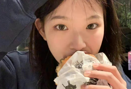 女生主动加前任丢脸吗（犯贱想联系前任怎么办但又不是想复合）