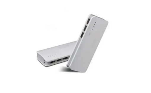 坐飞机充电宝是随身携带还是托运（坐飞机充电宝是放在行李箱还是随身携带）