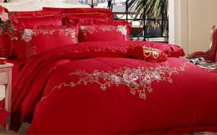 结婚买被子要几套(结婚床上用品需要几套) 结婚买被子要几套(结婚床上用品需要几套)