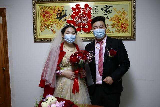 订婚买什么首饰（订婚男方需要准备什么）