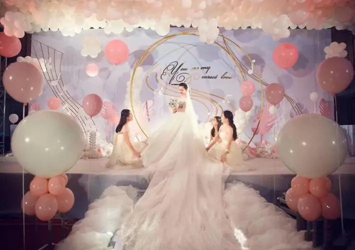 新娘家里怎么布置气球（新娘出嫁家里布置技巧）