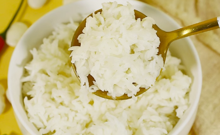 白芸豆米饭和自热米饭一样吗(白芸豆米饭和自热米饭哪个好吃) 白芸豆米饭和自热米饭一样吗(白芸豆米饭和自热米饭哪个好吃)